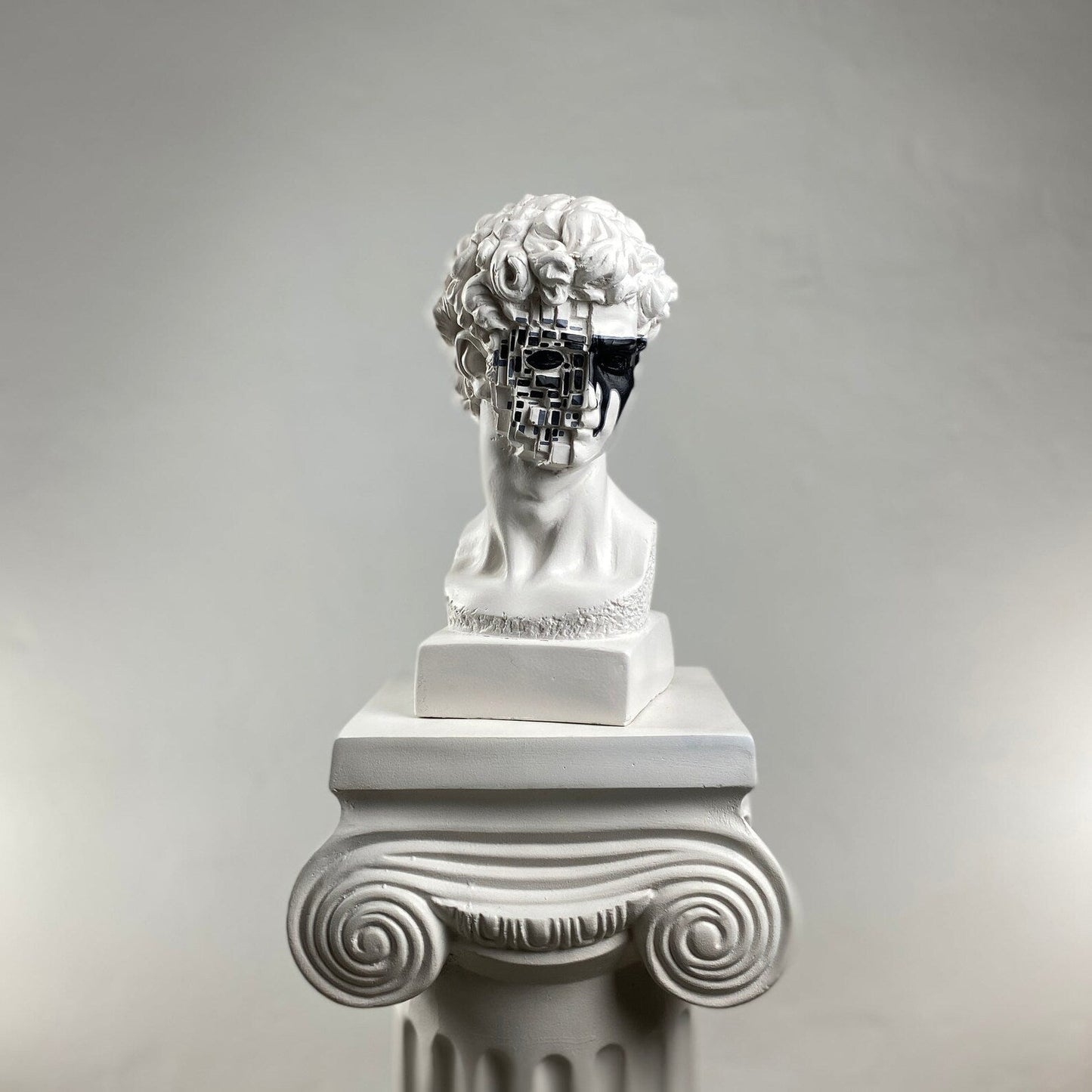 David Skulptur - Der Terminator