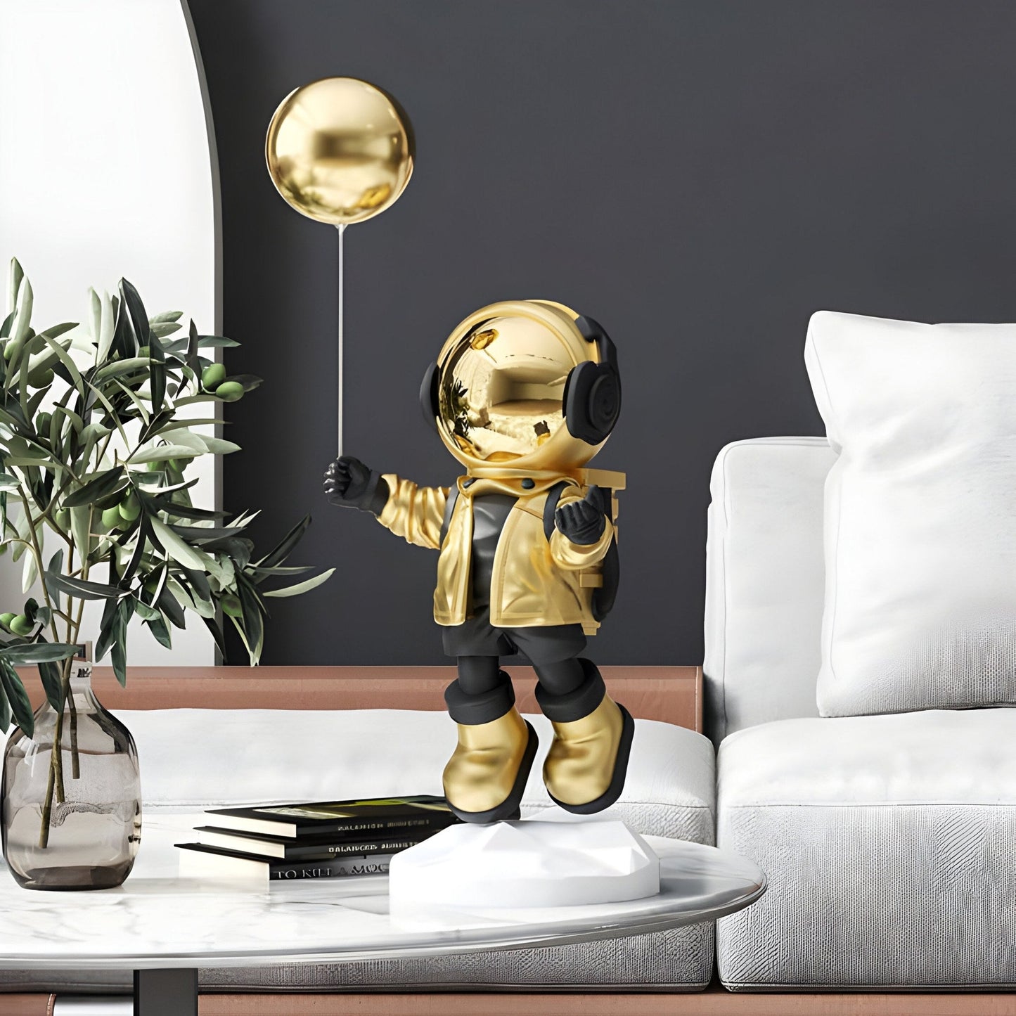 Kleine himmlische goldene Astronauten-Luftballon-Skulptur - 55 cm
